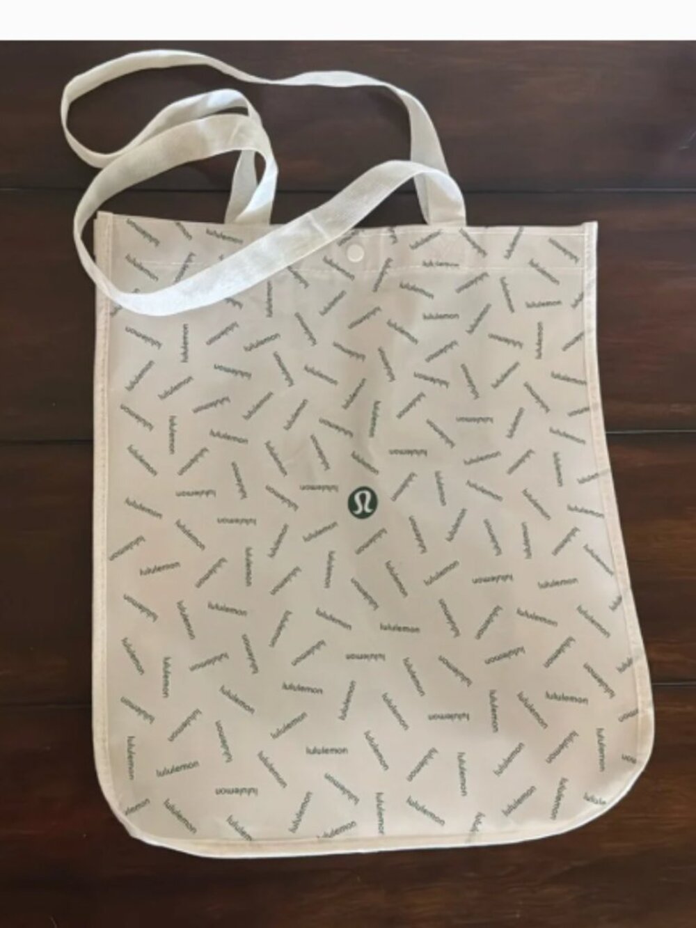 lululemon Holiday Limited Edition Tote Bag Green White Reusable Everyday Gym Bag